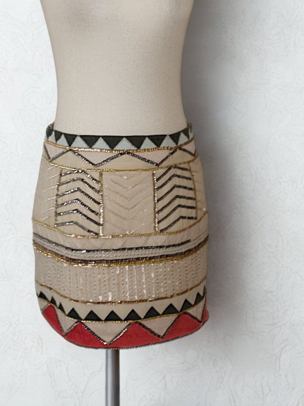 Sanctuary Gold/Silver/Coral/Beige Beaded Mini Skirt Size X-Small